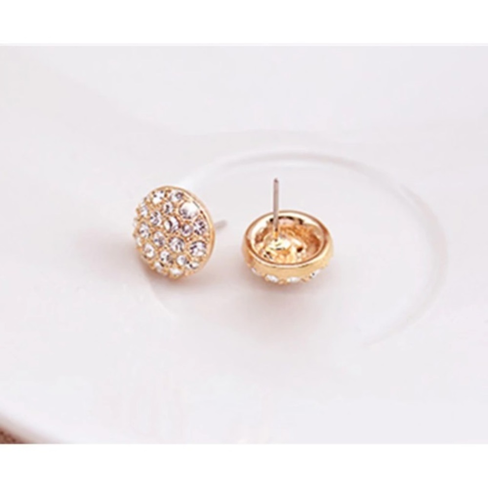 💙💎💲FIRM🛍➕BUNDLE➕🛍4 DISCOUNT PAVE CIRCLE STUDS - Picture 5 of 8